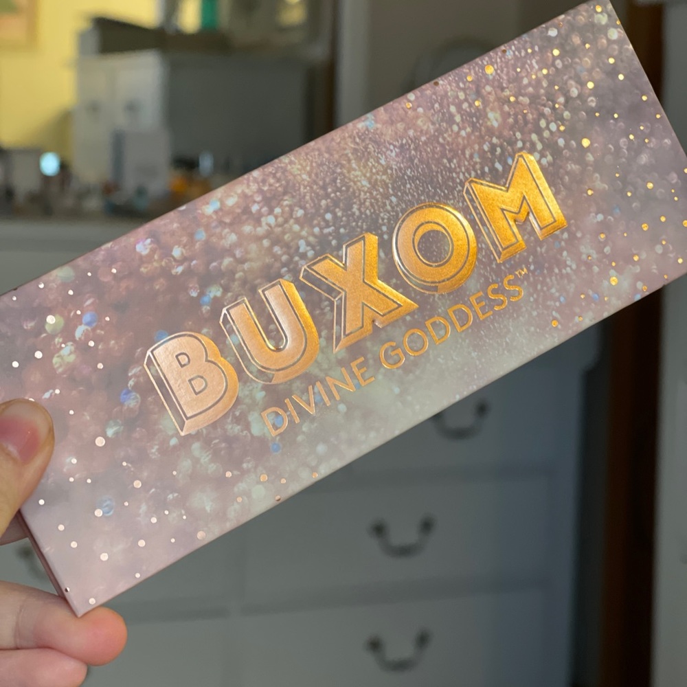 Buxom Divine Goddess Highlighter Palette